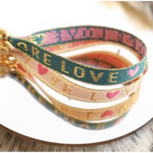 Bracciali con nastro