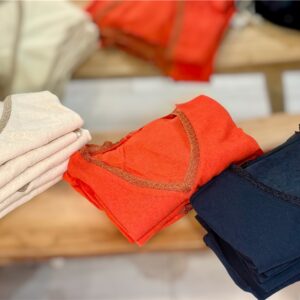 T-shirt V profilata lurex