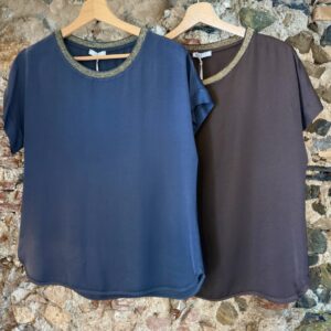 Blusa rasatello profilata